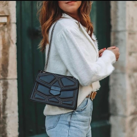 Oliver and Annis Black “Nicole” handbag - Picture 4 of 4